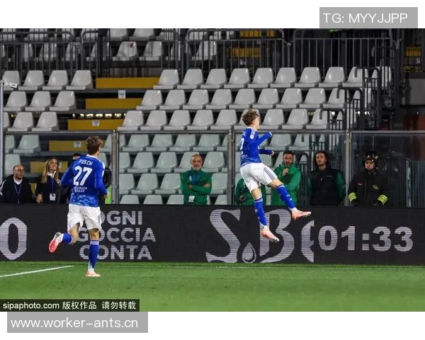 巴洛特利为保持竞技状态加盟第五级别球队进行训练