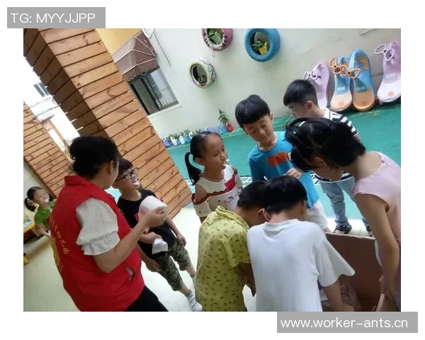 法比奥献花感谢训练基地洗衣工作人员的无私奉献与细心照顾