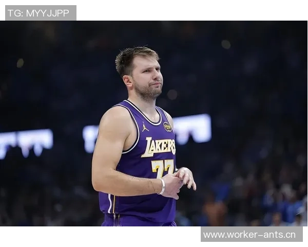 NBA赛季精彩回顾东契奇助湖人轻取76人勇士遭公牛逆袭开拓者力战灰熊展现韧性