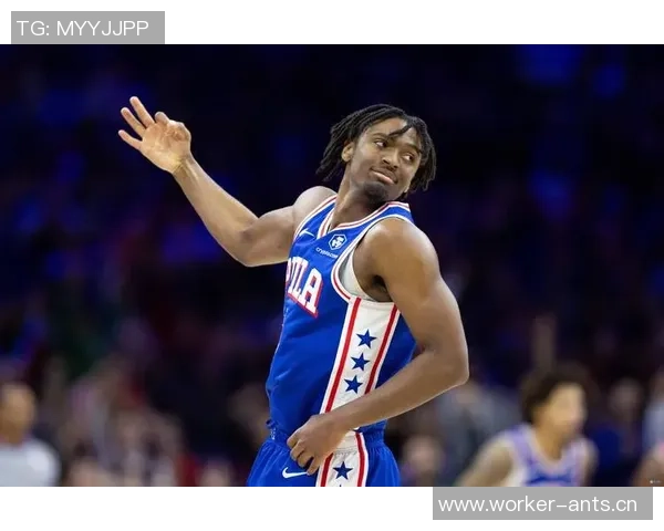 火力全开马克西首节狂砍17分2助助力球队取得领先